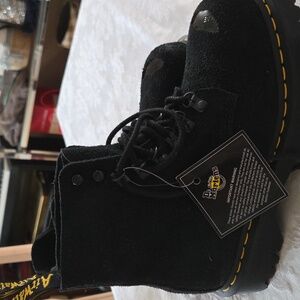 Dr Martens "Steel Toe" Black Suede Boots.  Style/ Function.  Men's 6/Euro 38